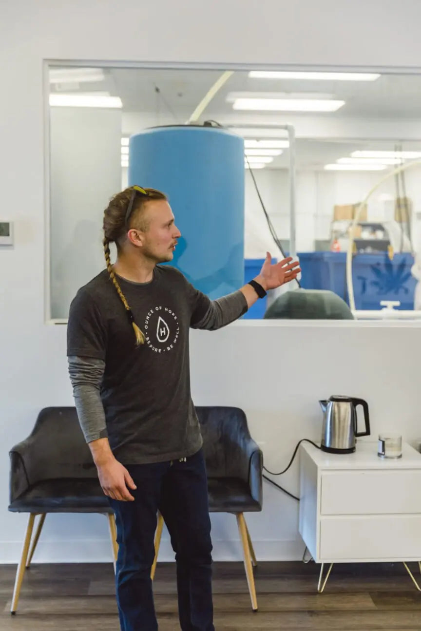 Kelly-Day-Portraits-11062021-Ounce-of-Hope-Tour-000108-scaled