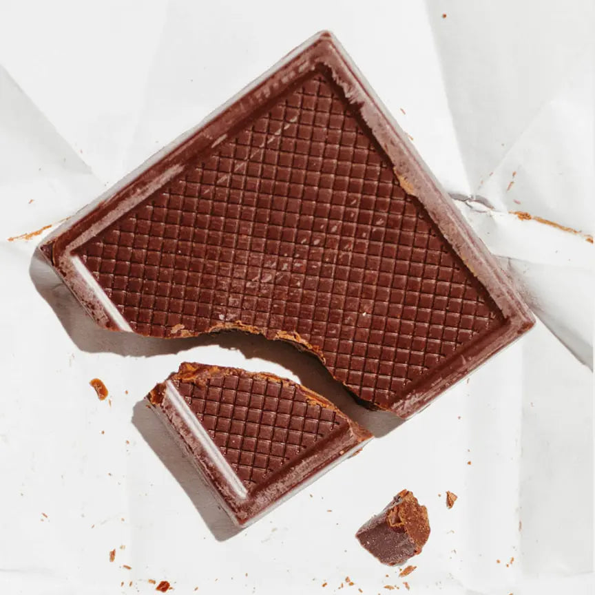 D9-milkchocolate-square-closeup_hope and herbs